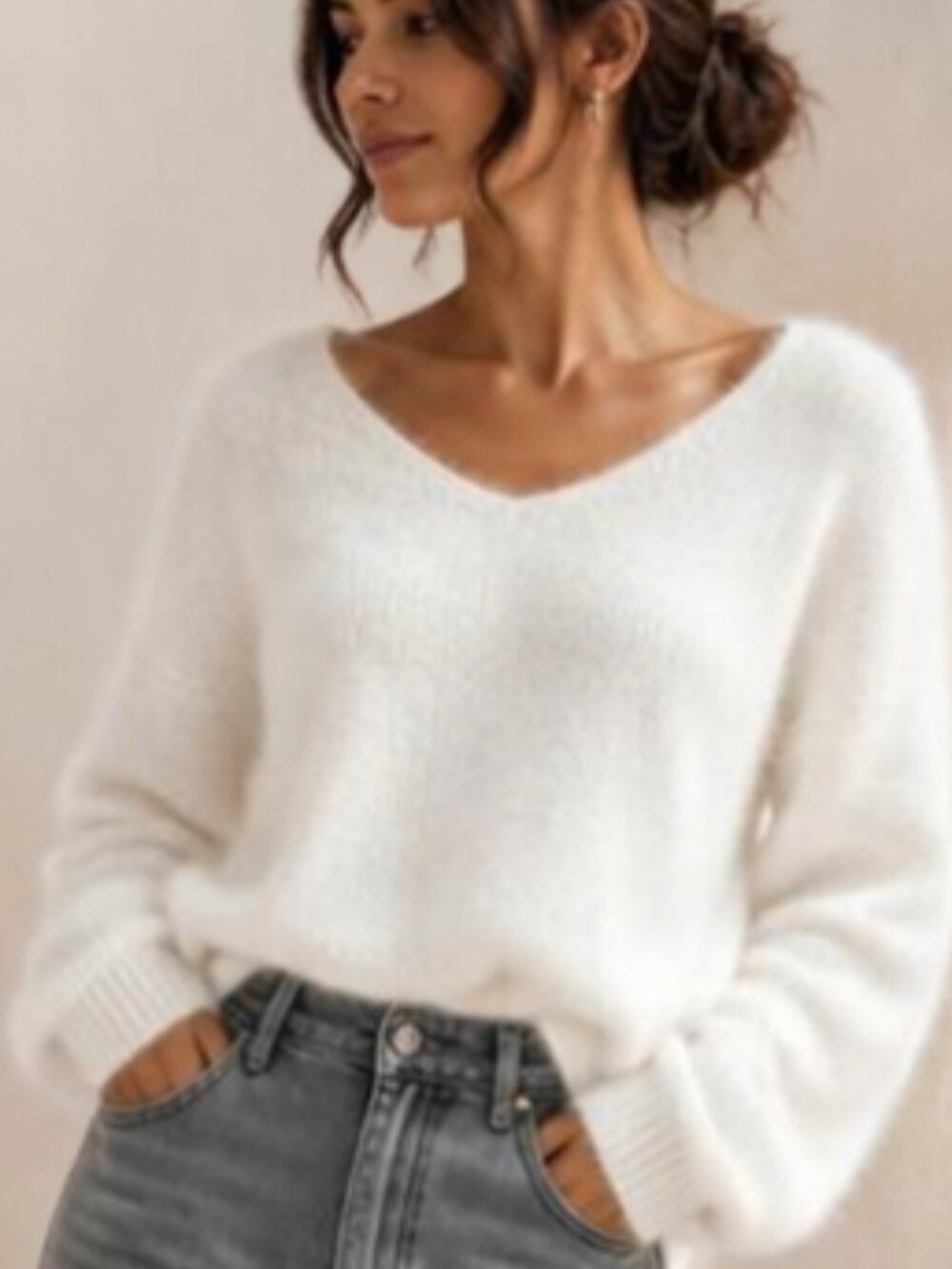 New White Cozy V-Neck Sweater Large